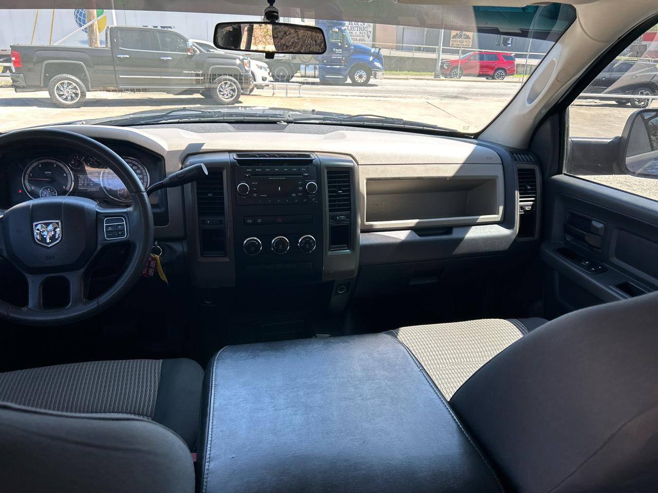 RAM 3500 4WD Crew Cab 169" ST 2012