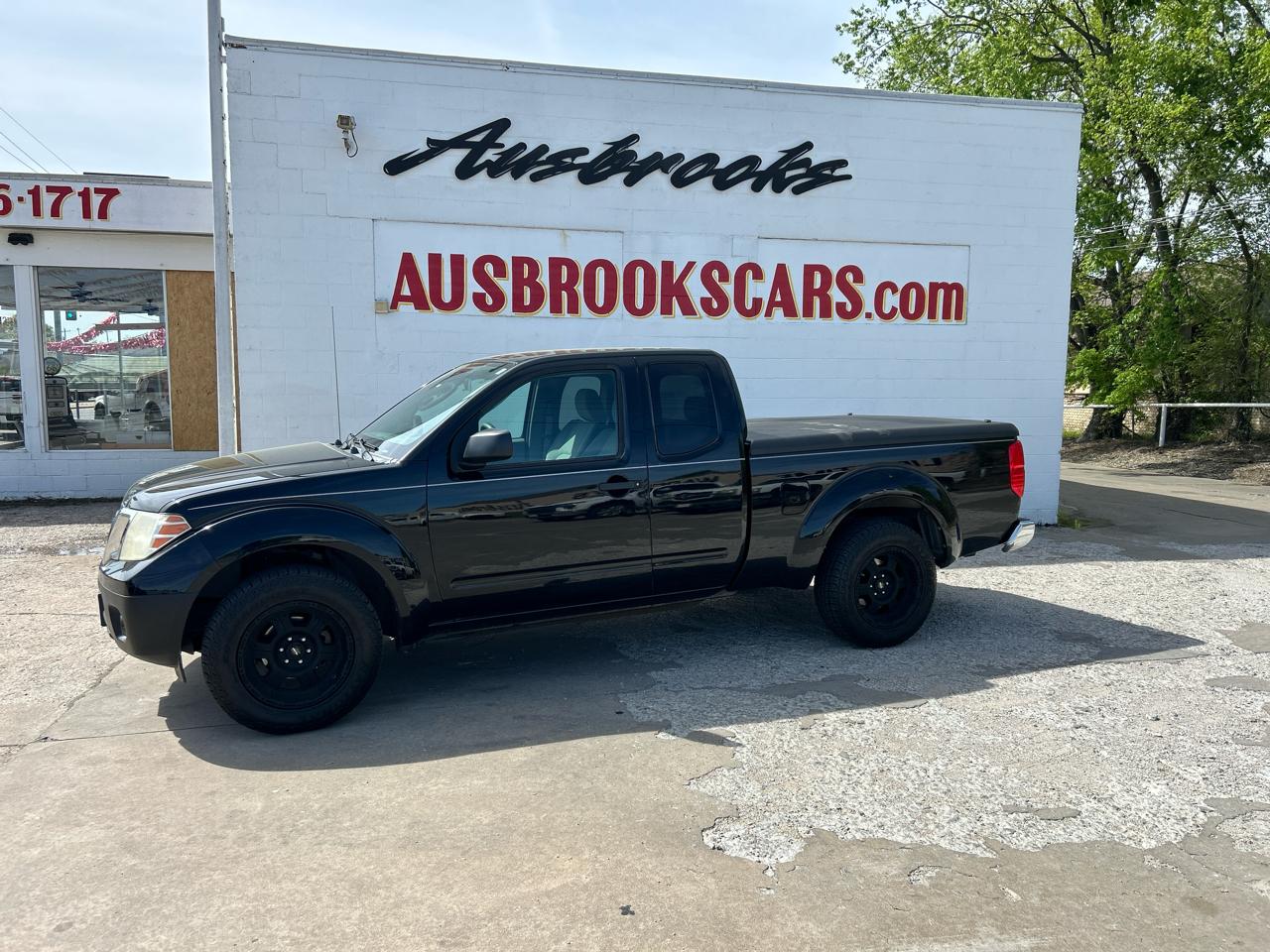 Nissan Frontier 2WD King Cab I4 Manual XE 2010