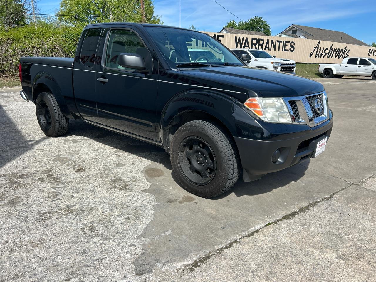 Nissan Frontier 2WD King Cab I4 Manual XE 2010