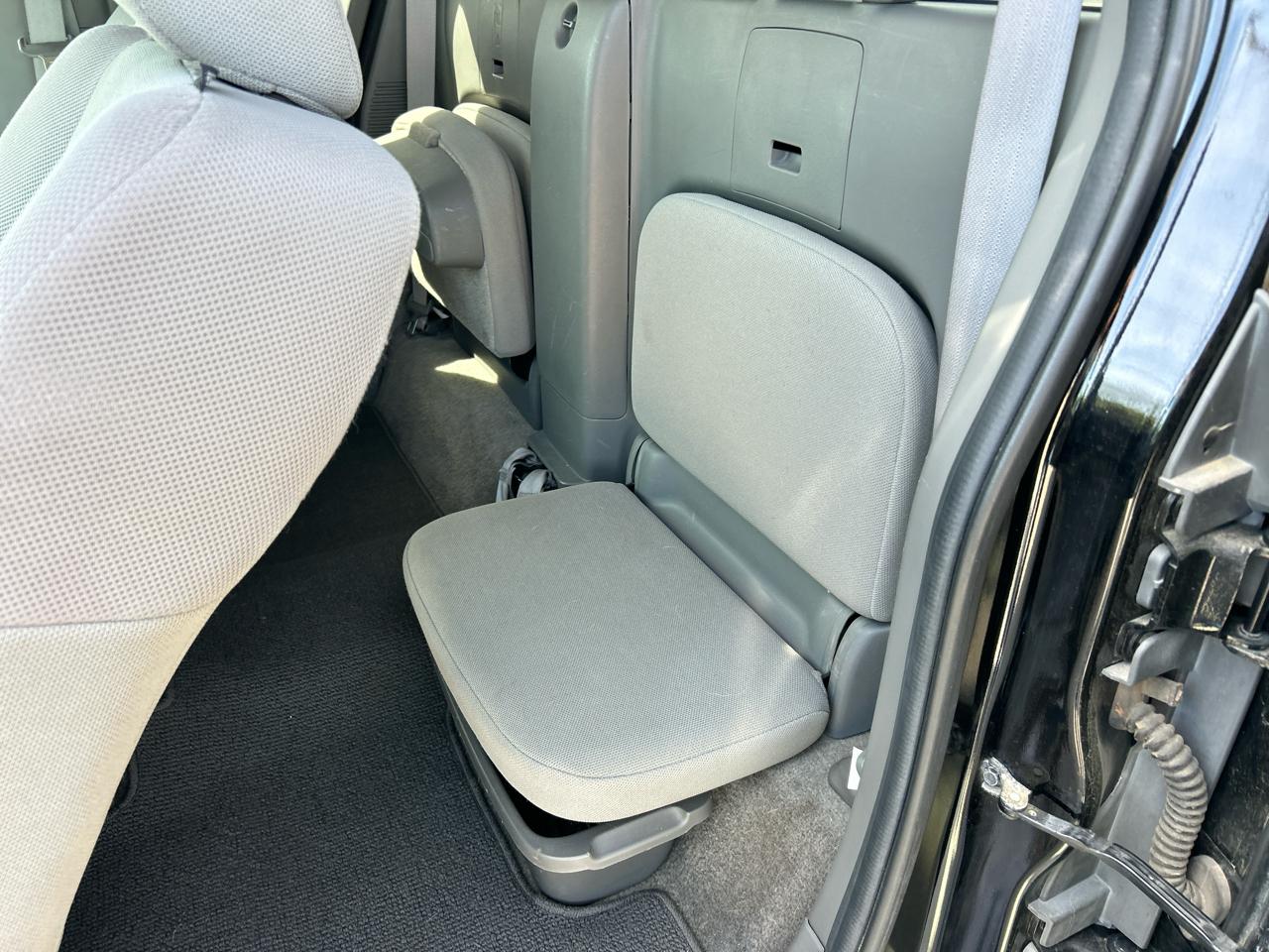 Nissan Frontier 2WD King Cab I4 Manual XE 2010