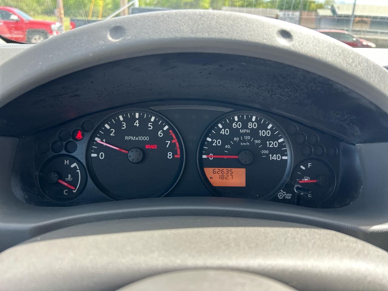 Nissan Frontier 2WD King Cab I4 Manual XE 2010