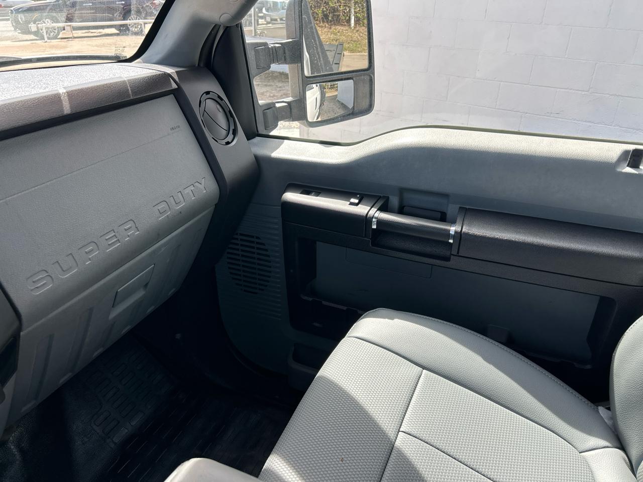 Ford Super Duty F-250 SRW 4WD SuperCab 142" Lariat 2016