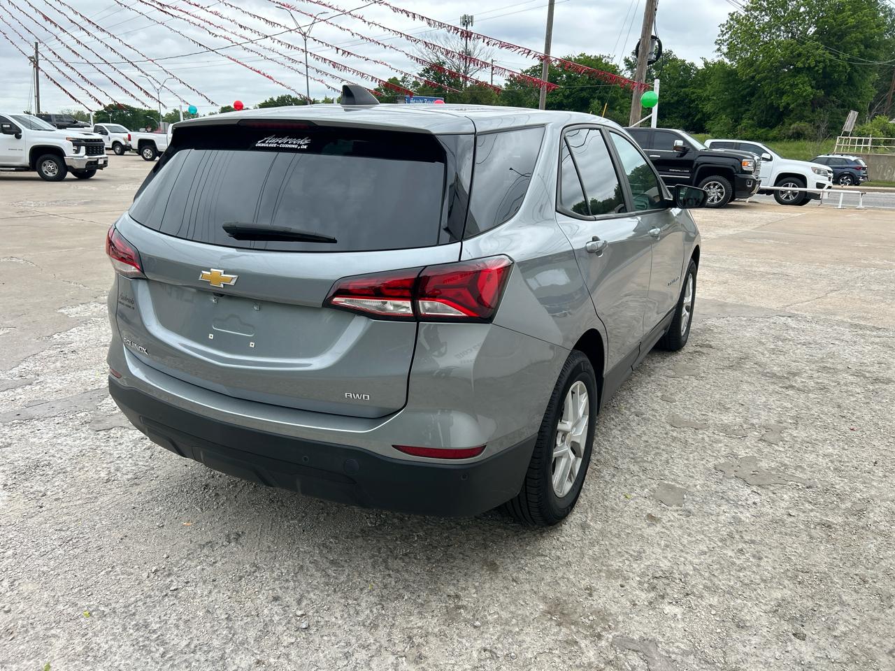 Chevrolet Equinox AWD 4dr LS w/1FL 2023