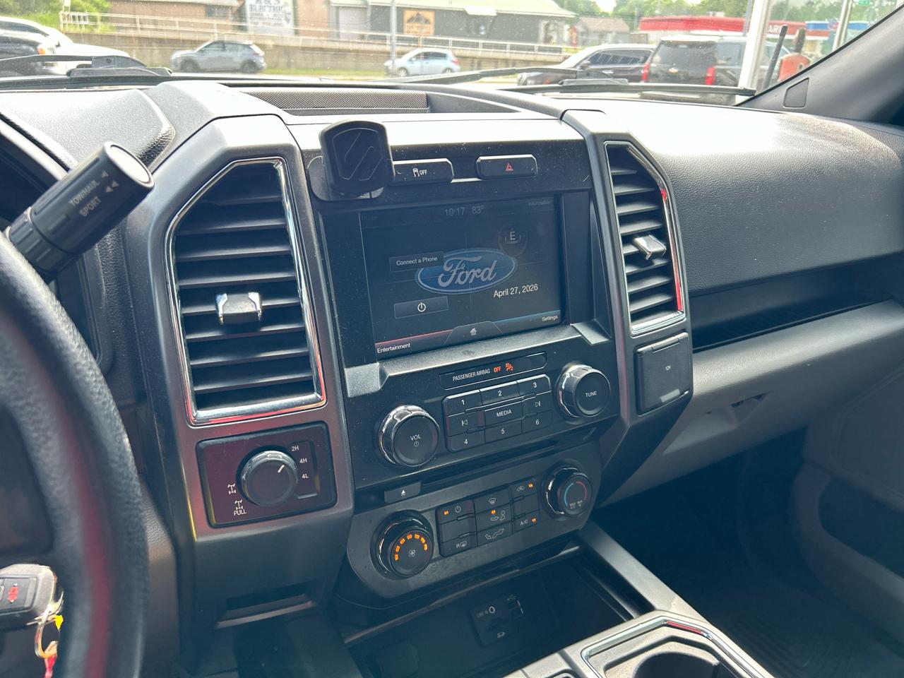 Ford F-150 4WD SuperCrew 145" King Ranch 2015