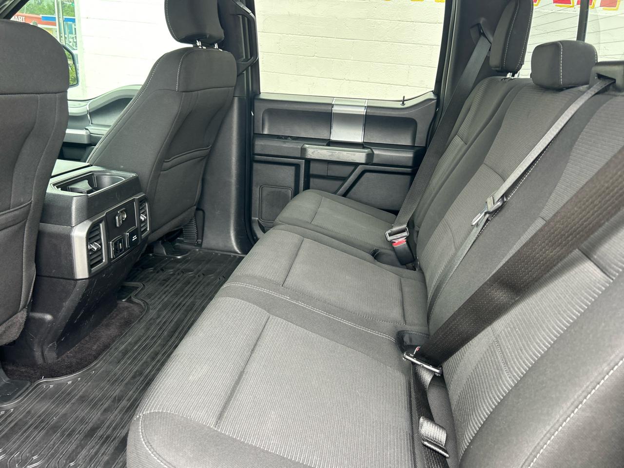 Ford F-150 4WD SuperCrew 139" XLT 2017