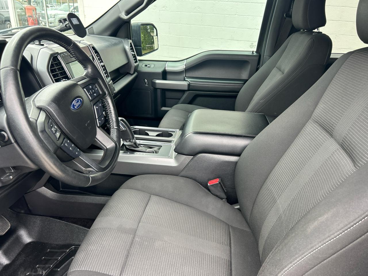 Ford F-150 4WD SuperCrew 139" XLT 2017