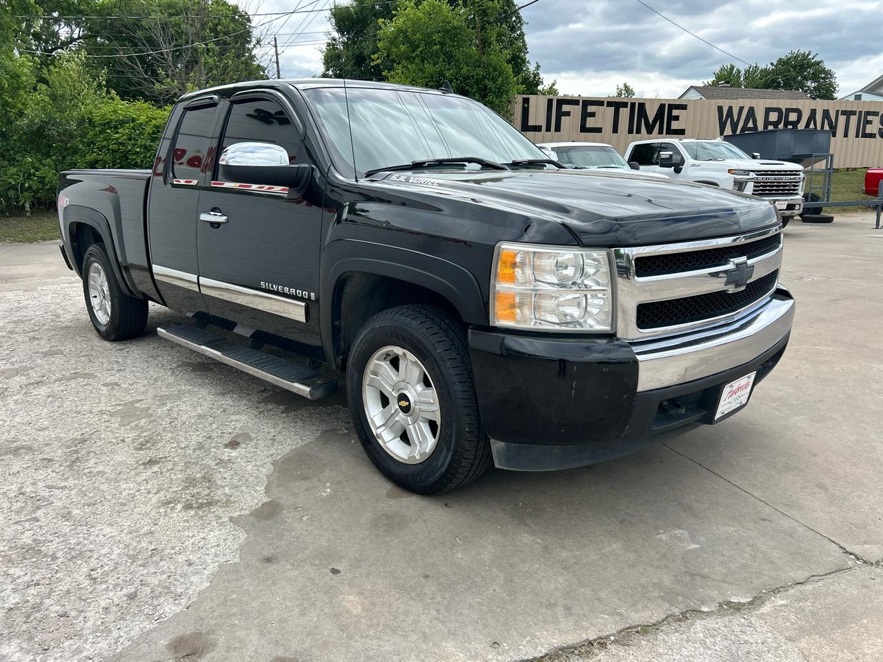 Chevrolet Silverado 1500 4WD Ext Cab 143.5" LT w/1LT 2007