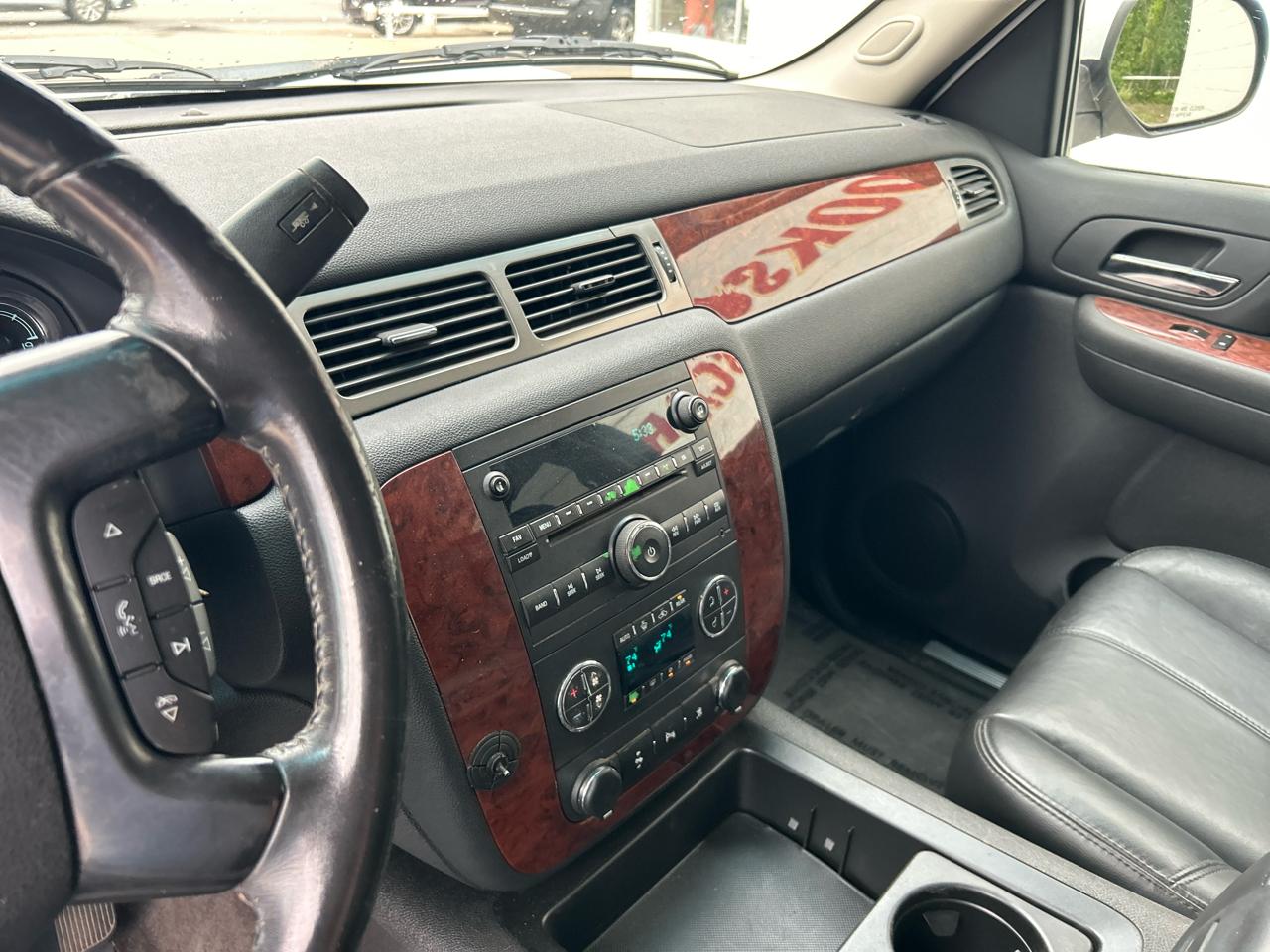 Chevrolet Tahoe 2WD 4dr 1500 LT w/2LT 2009