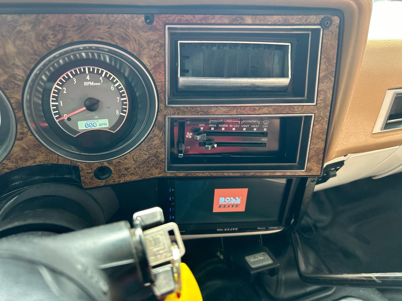 GMC 1 Ton Chassis-Cabs Reg Cab 135.5" 4WD 1989