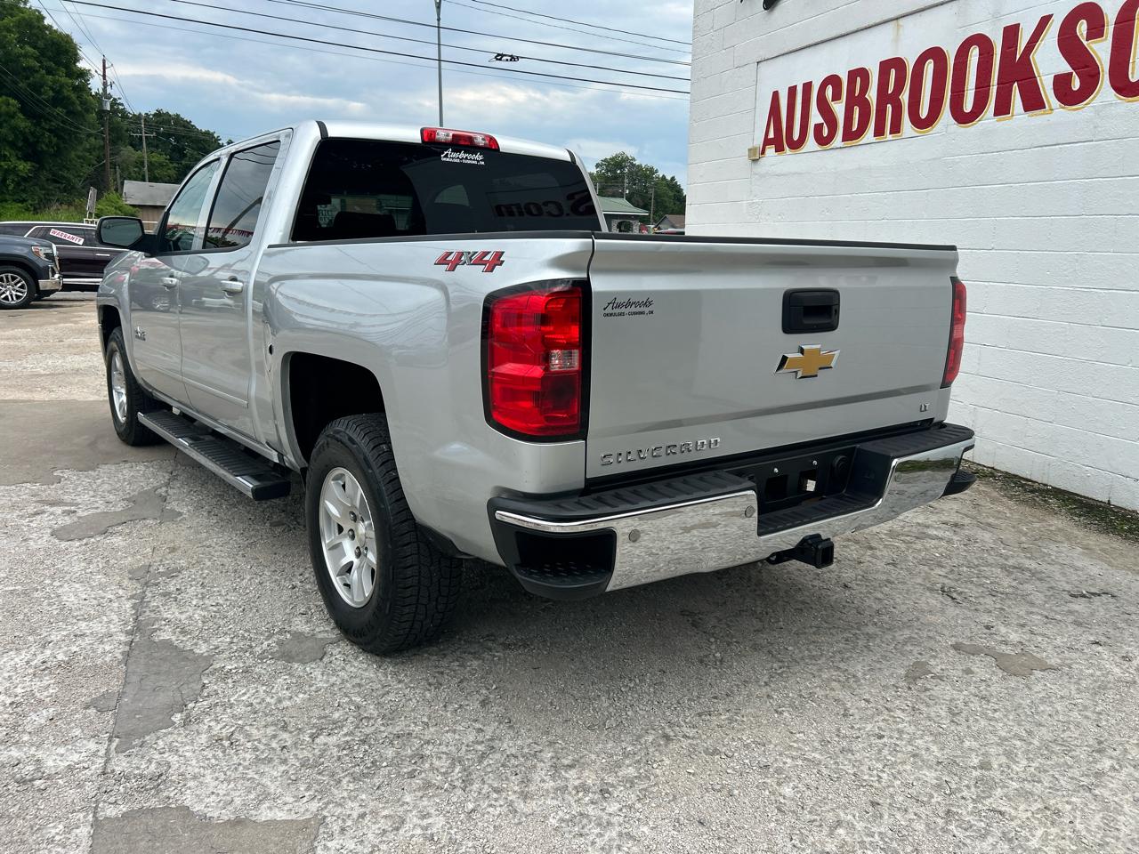 Chevrolet Silverado 1500 4WD Crew Cab 143.5" LT w/1LT 2018