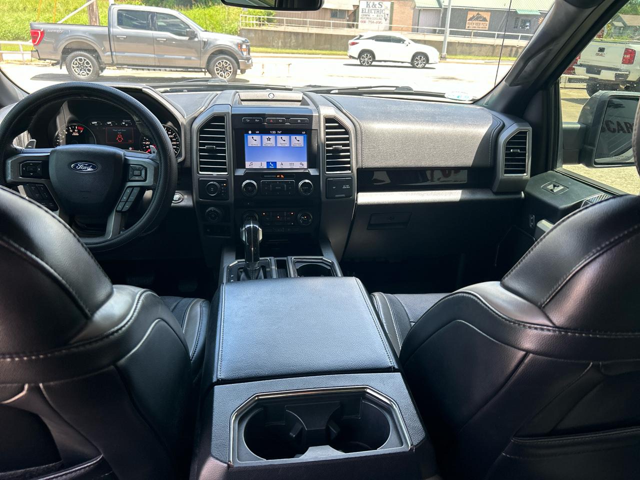 Ford F-150 4WD SuperCrew 145" SVT Raptor 2018