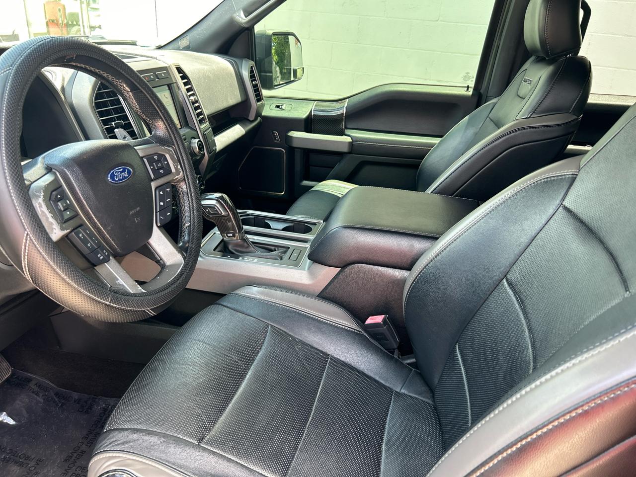 Ford F-150 4WD SuperCrew 145" SVT Raptor 2018
