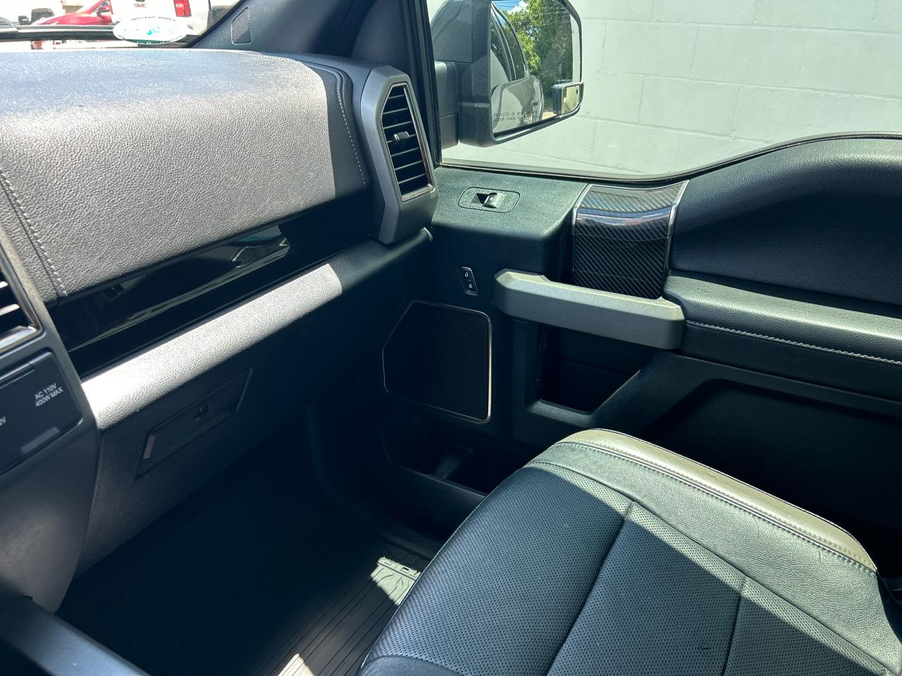 Ford F-150 4WD SuperCrew 145" SVT Raptor 2018