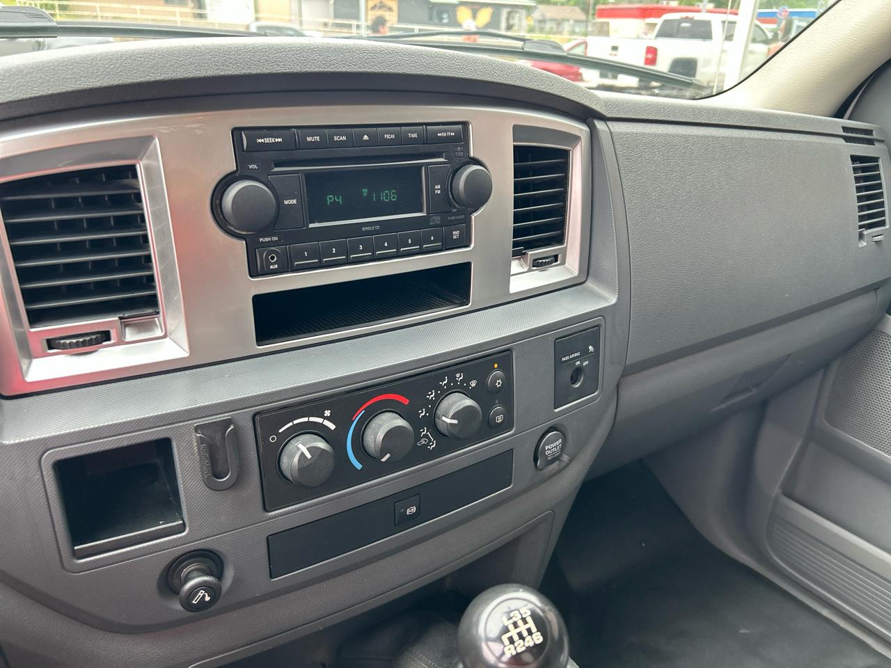 Dodge Ram 3500 4WD Reg Cab 60" CA 143.5" WB 2007