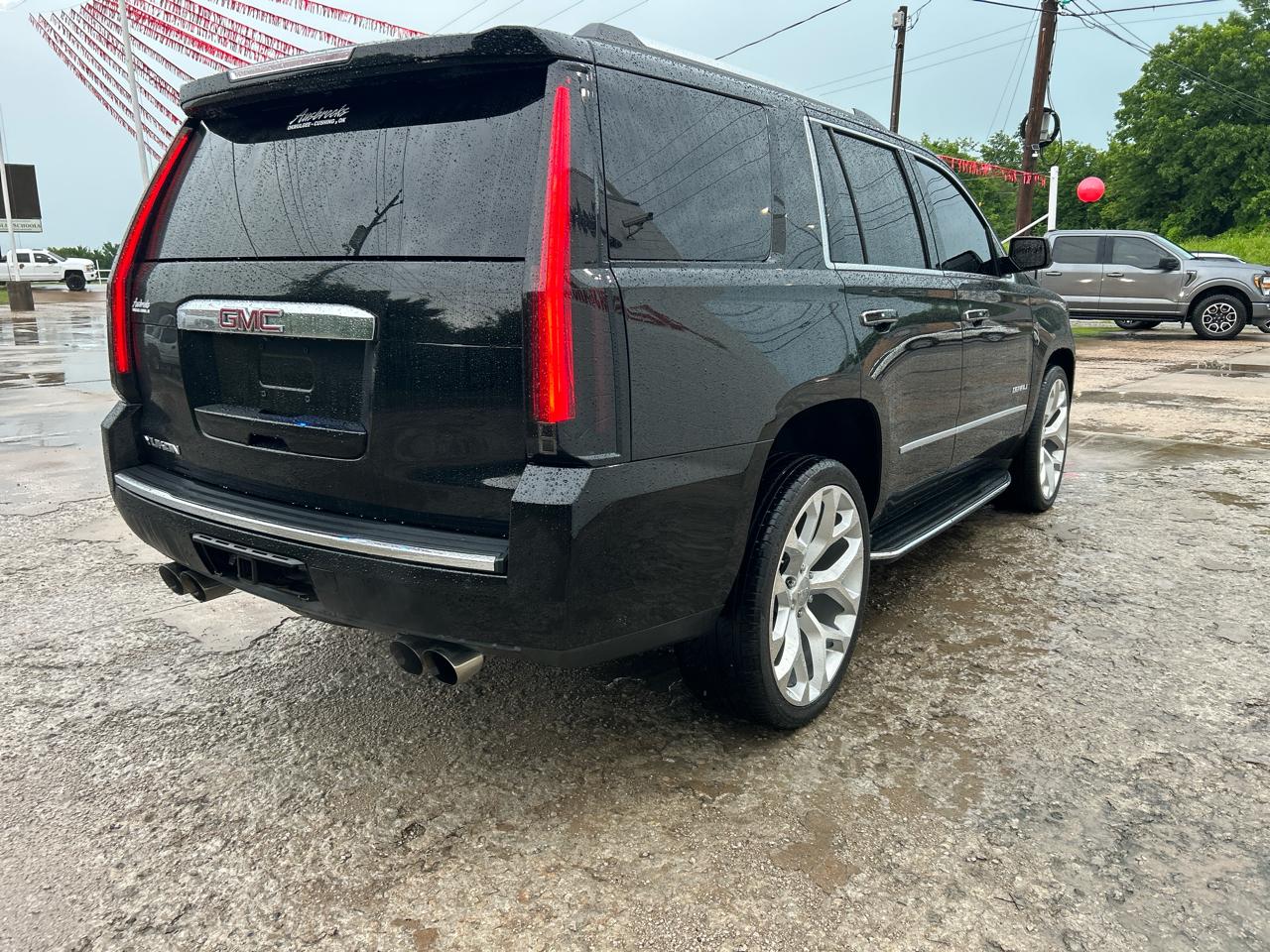 GMC Yukon 2WD 4dr Denali 2017