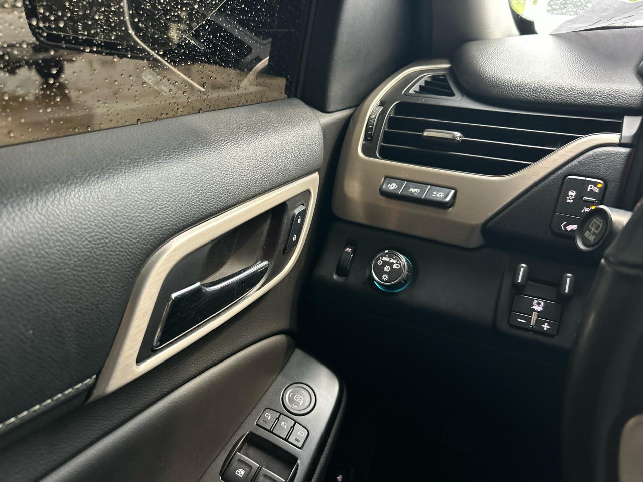 GMC Yukon 2WD 4dr Denali 2017