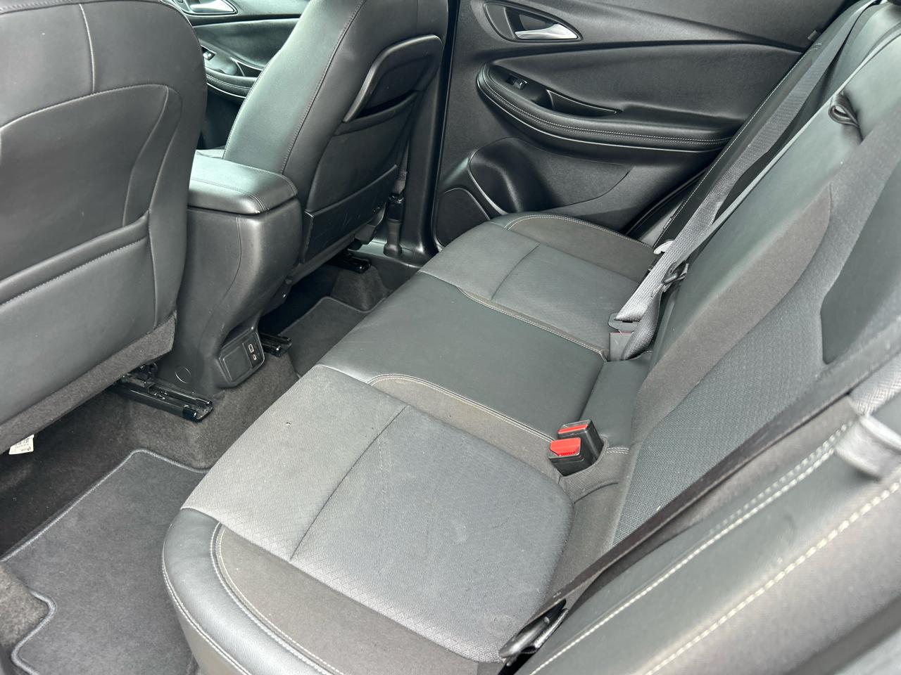 Buick Encore GX FWD 4dr Select 2022