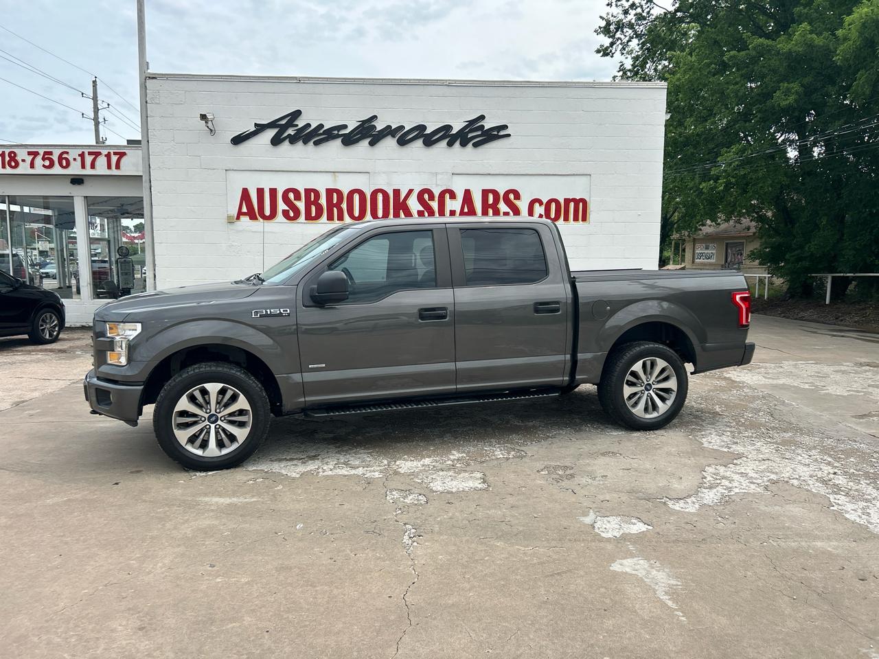 Ford F-150 4WD SuperCrew 145" XL 2017