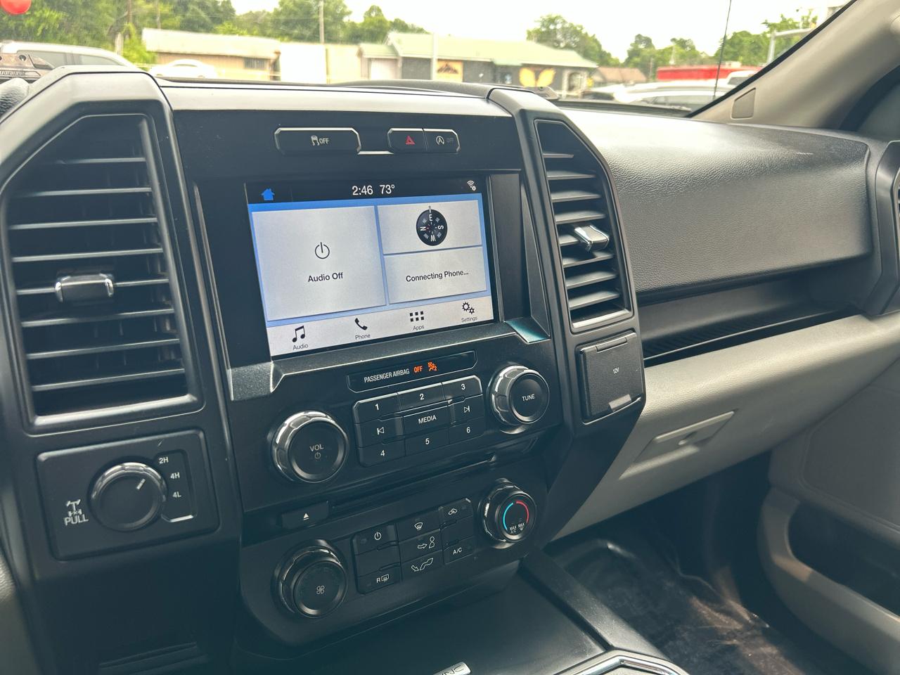Ford F-150 4WD SuperCrew 145" XL 2017