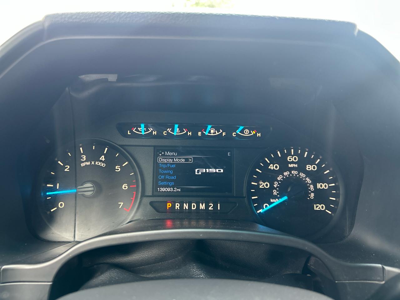 Ford F-150 4WD SuperCrew 145" XL 2017