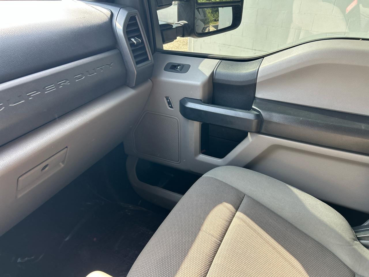 Ford Super Duty F-250 SRW 4WD Crew Cab 156" XLT 2020