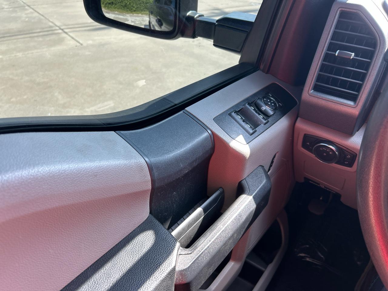 Ford Super Duty F-250 SRW 4WD Crew Cab 156" XLT 2020