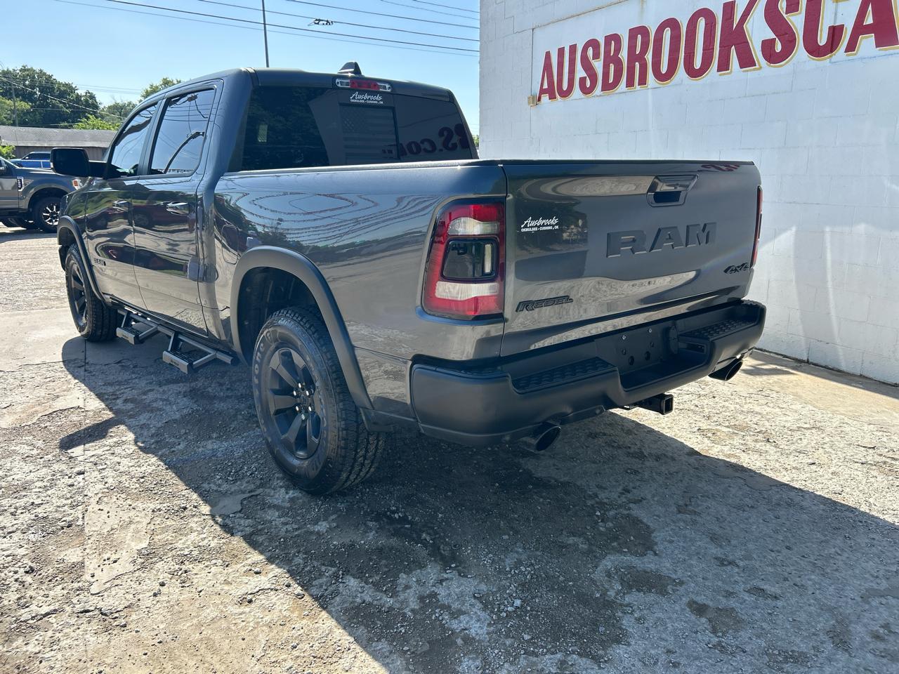 RAM 1500 4WD Crew Cab 140.5" Rebel 2021