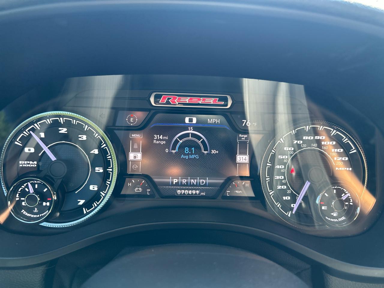 RAM 1500 4WD Crew Cab 140.5" Rebel 2021