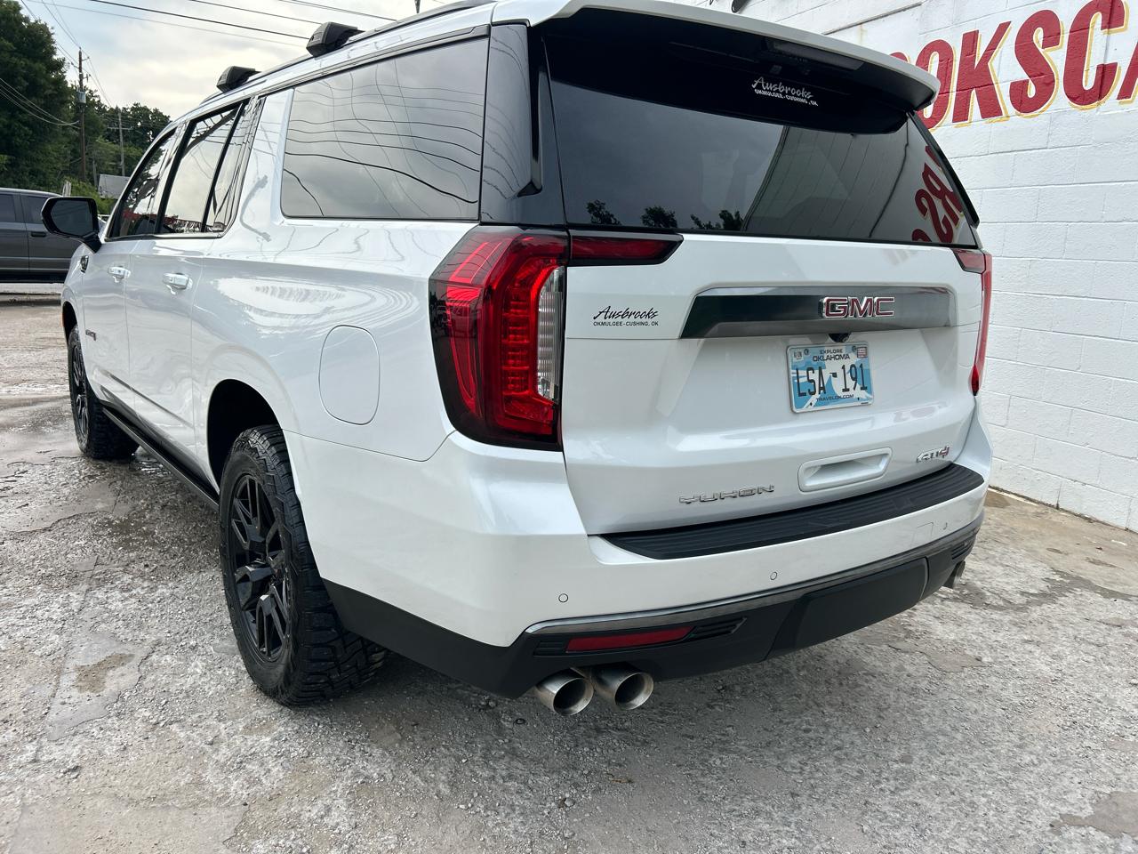 GMC Yukon XL 4WD 4dr AT4 2022