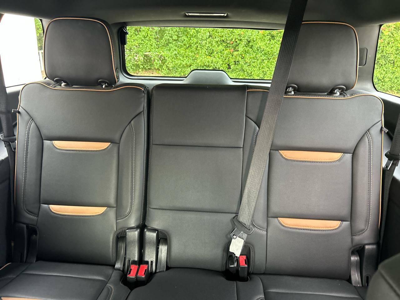 GMC Yukon XL 4WD 4dr AT4 2022