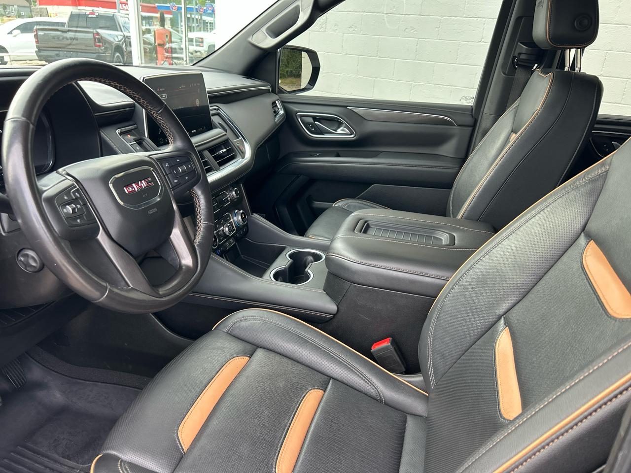 GMC Yukon XL 4WD 4dr AT4 2022