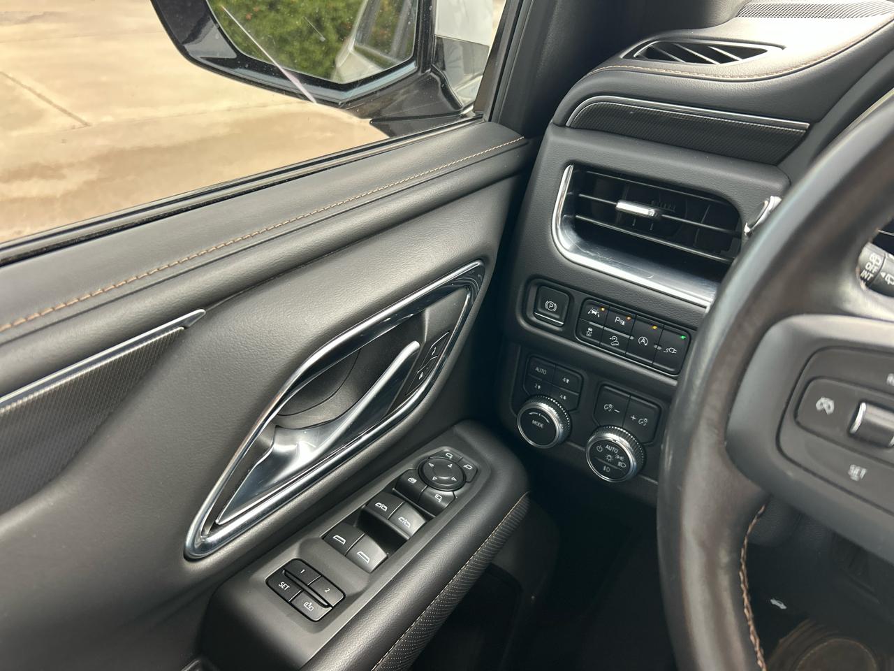 GMC Yukon XL 4WD 4dr AT4 2022