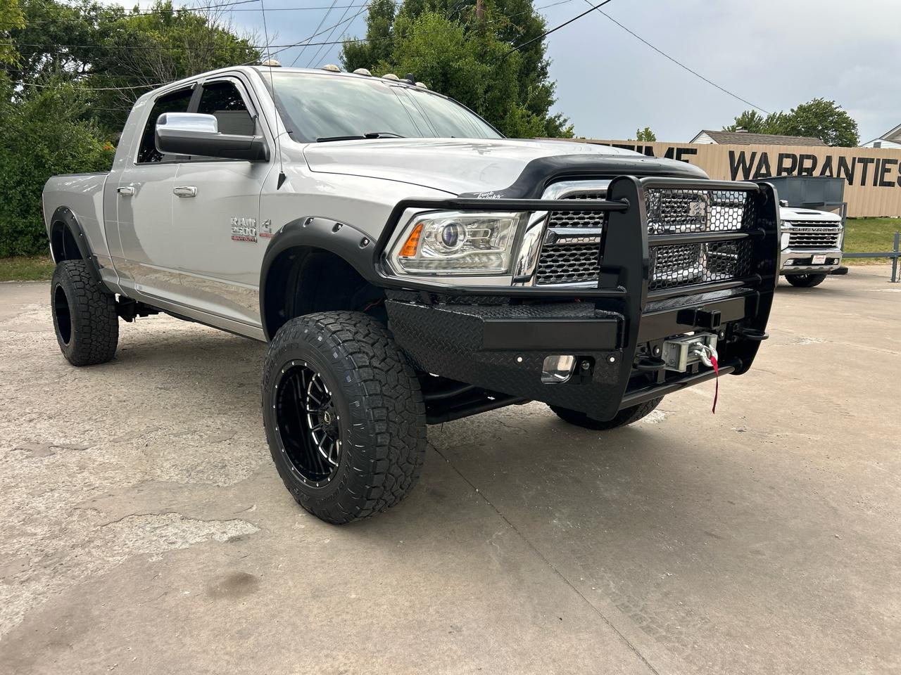 RAM 2500 4WD Mega Cab 160.5" Laramie 2016