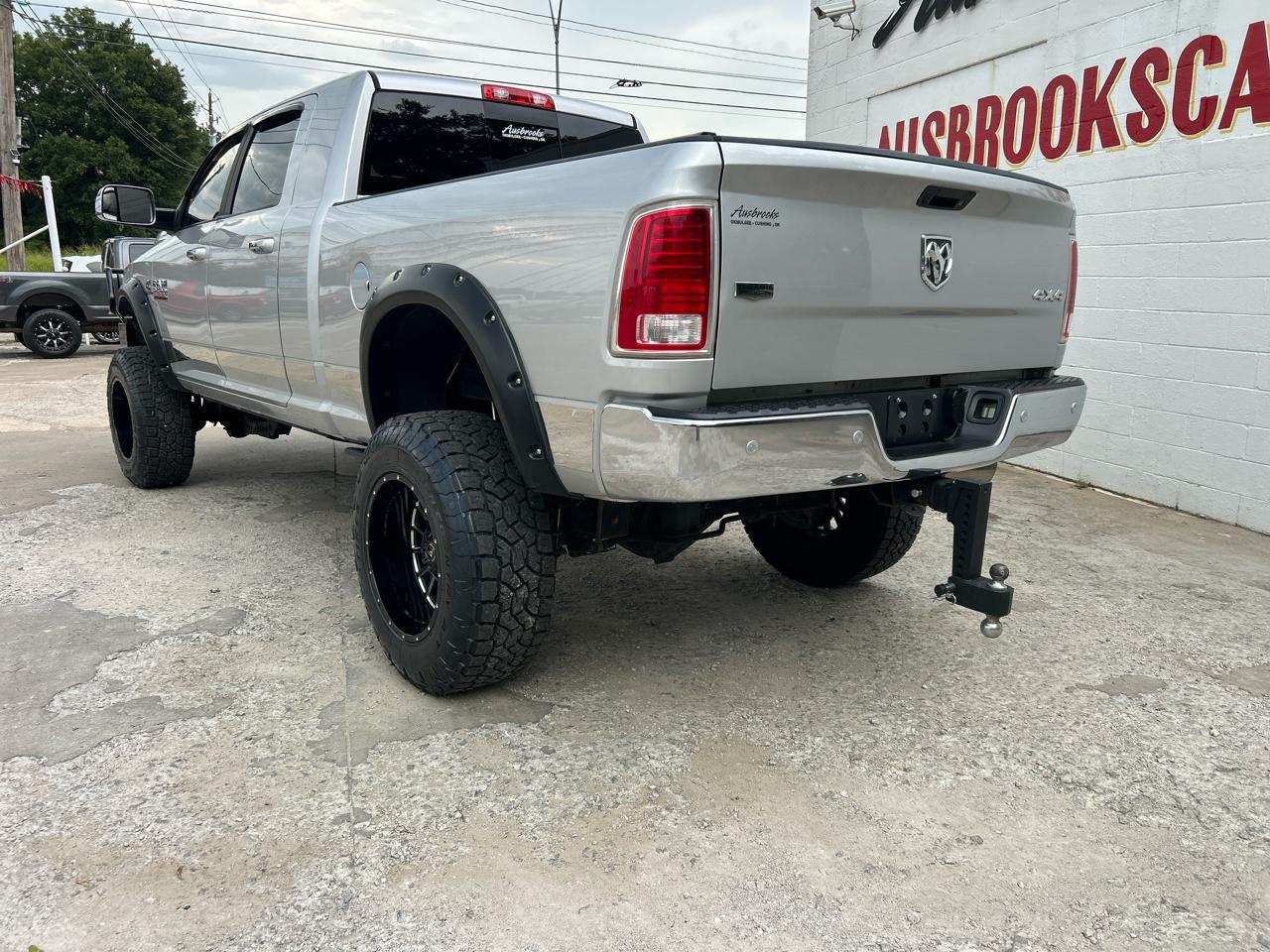 RAM 2500 4WD Mega Cab 160.5" Laramie 2016