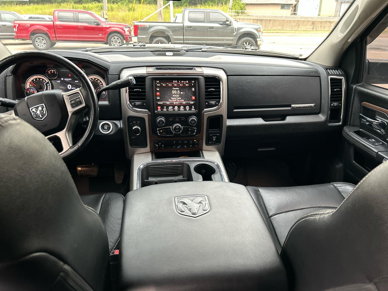 RAM 2500 4WD Mega Cab 160.5" Laramie 2016
