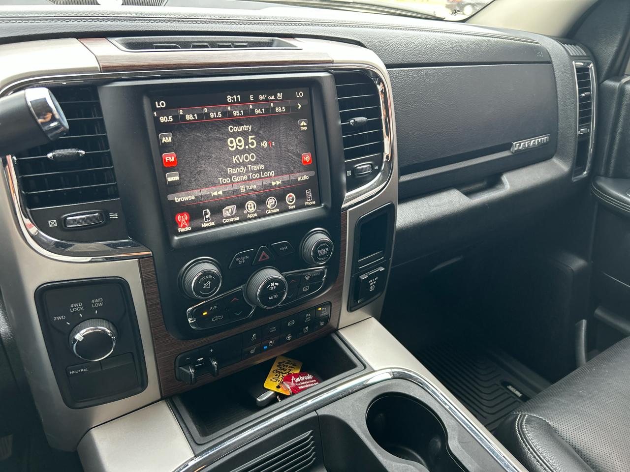 RAM 2500 4WD Mega Cab 160.5" Laramie 2016