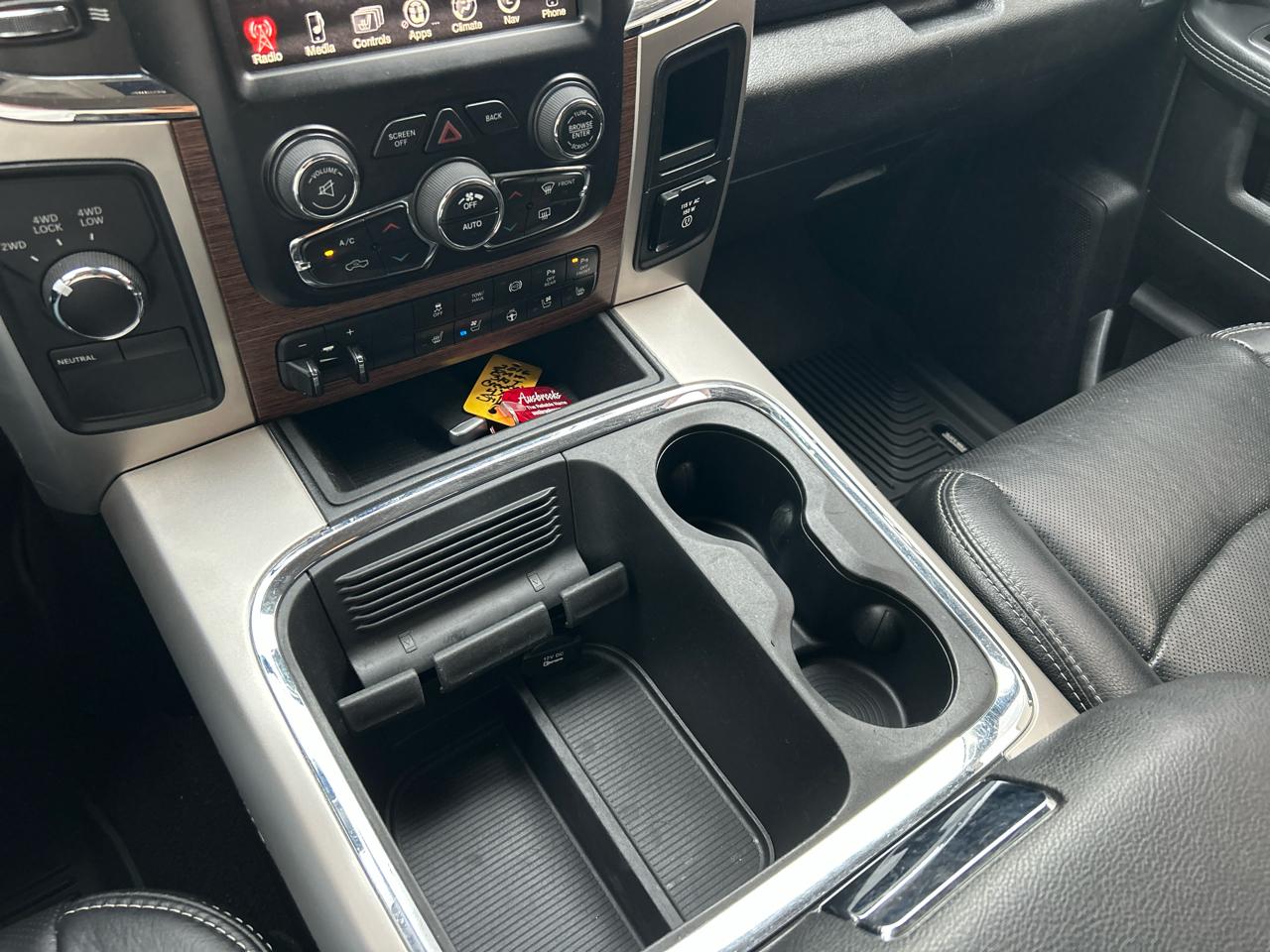 RAM 2500 4WD Mega Cab 160.5" Laramie 2016