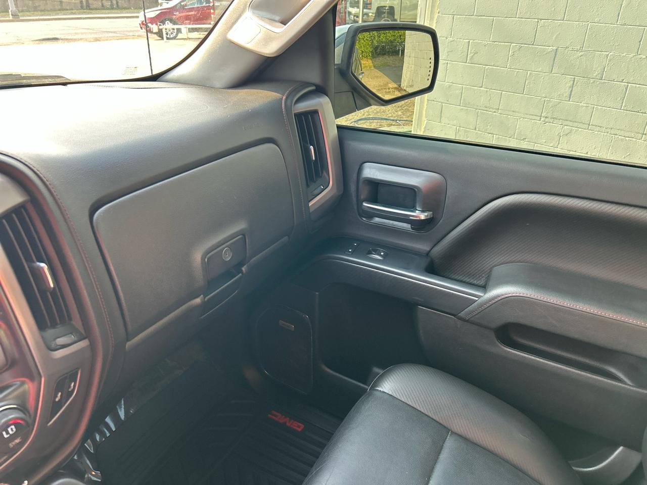 GMC Sierra 1500 4WD Crew Cab 143.5" SLT 2015
