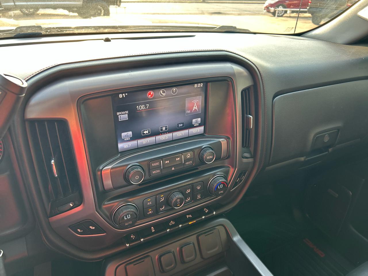 GMC Sierra 1500 4WD Crew Cab 143.5" SLT 2015