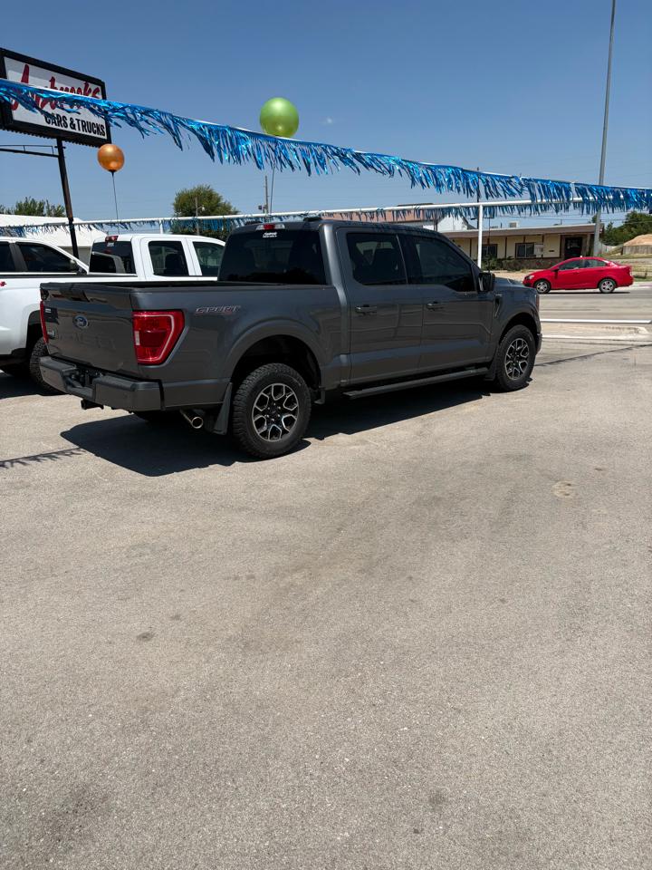 Ford F-150 4WD SuperCrew 139" XLT 2023