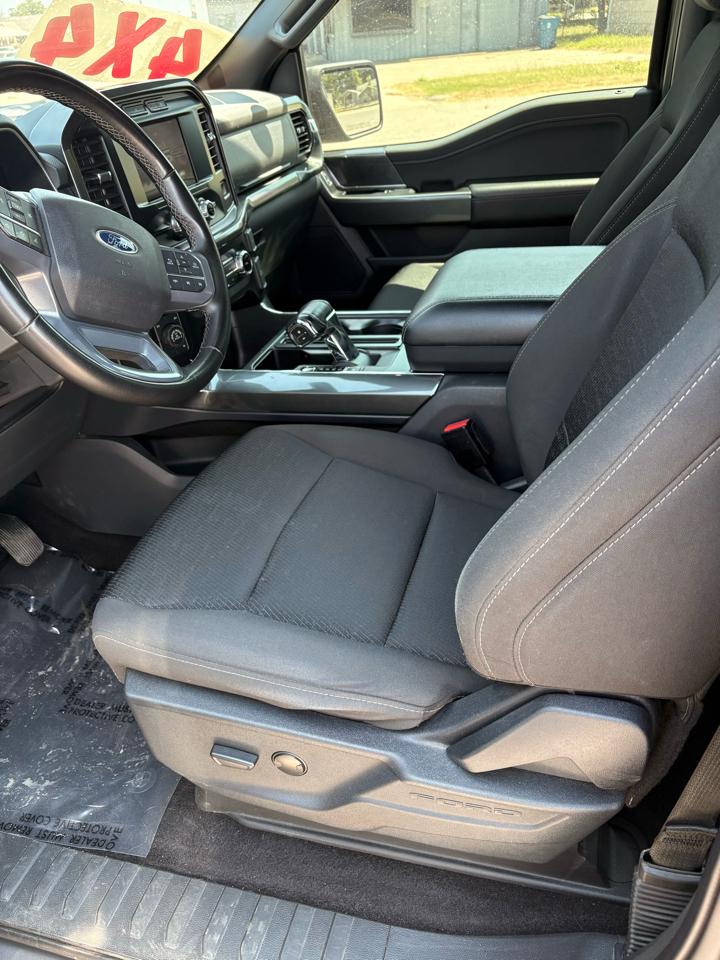 Ford F-150 4WD SuperCrew 139" XLT 2023
