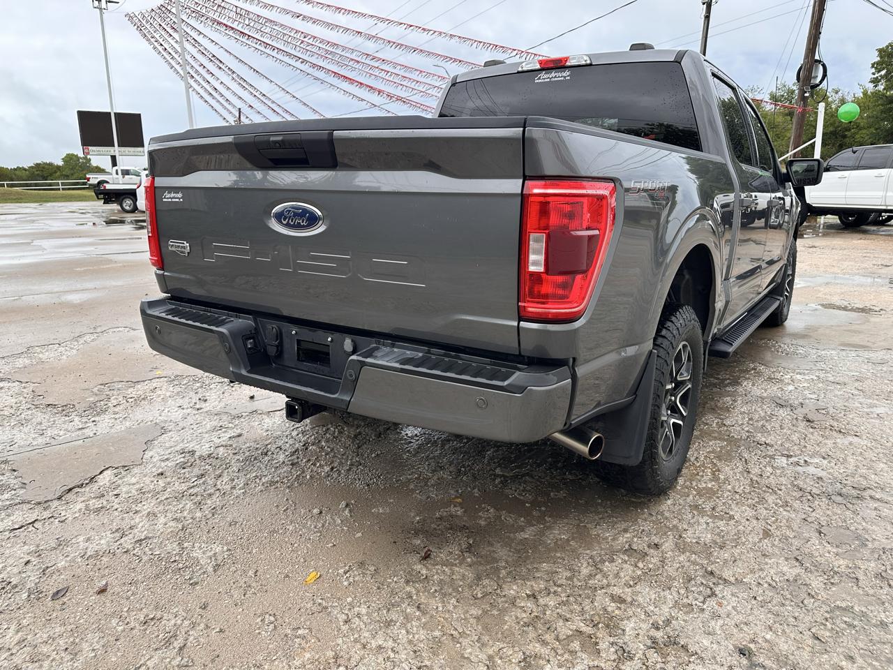 Ford F-150 4WD SuperCrew 139" XLT 2023