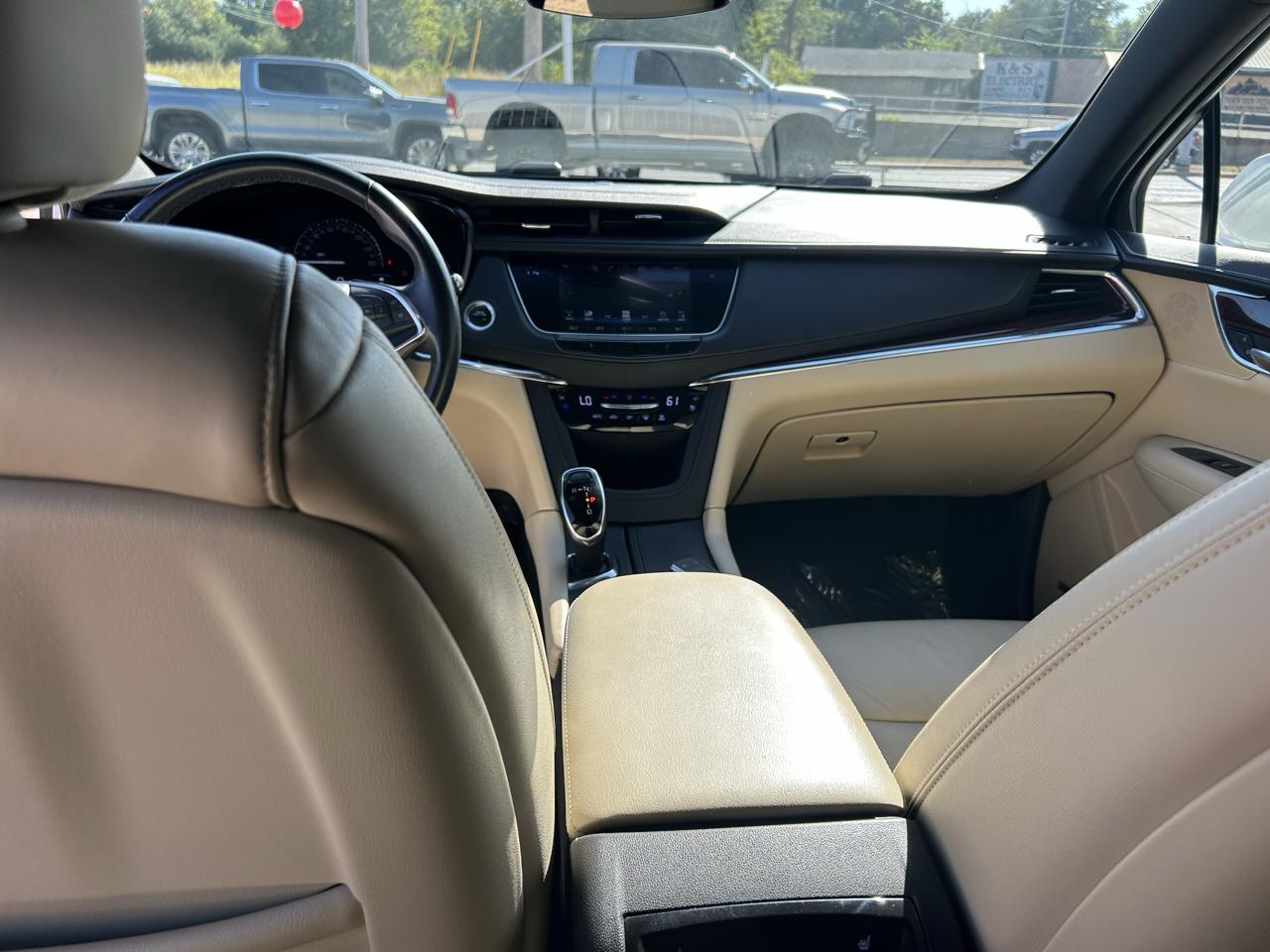 Cadillac XT5 FWD 4dr Premium Luxury 2019