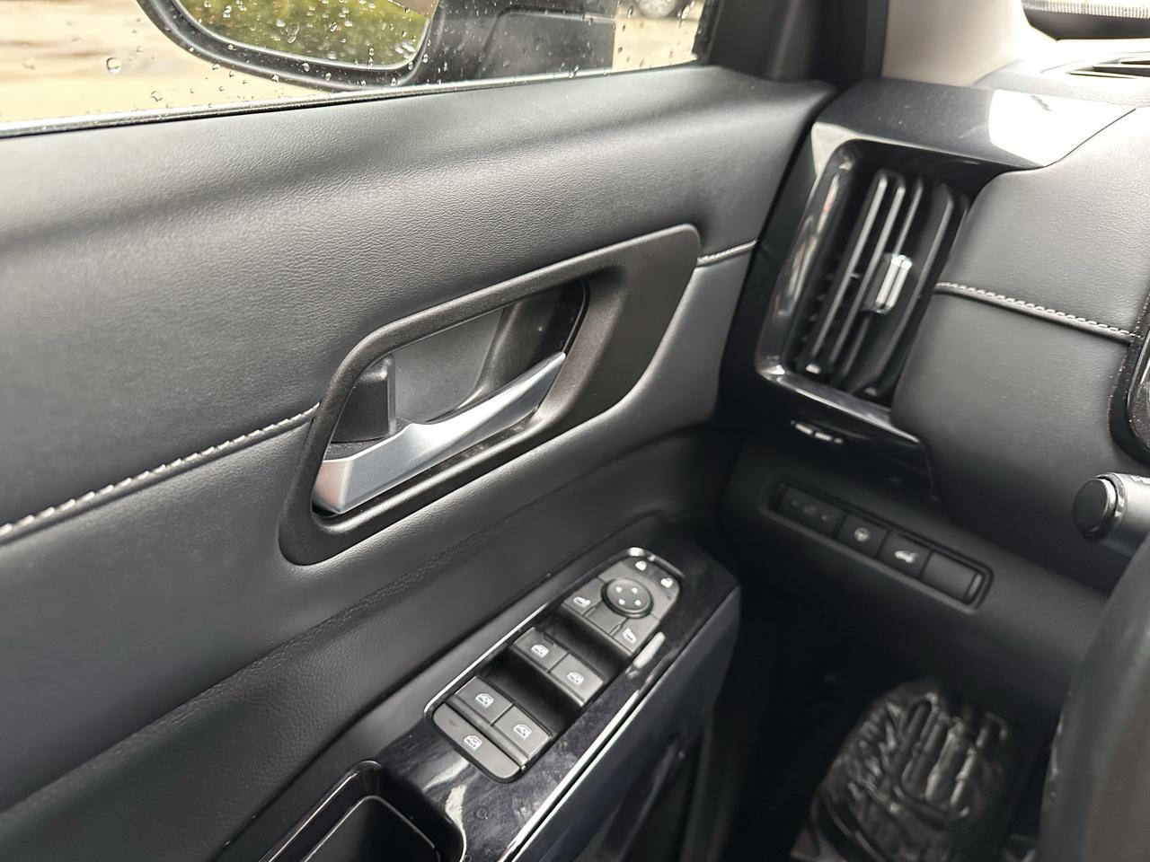 Nissan Pathfinder SV 4WD 2022
