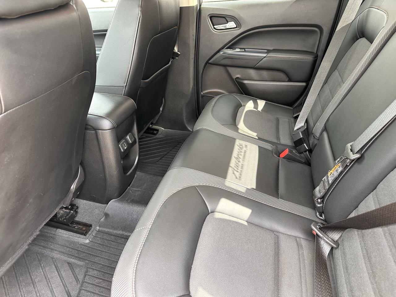 GMC Canyon 4WD Crew Cab 128" AT4 w/Cloth 2022