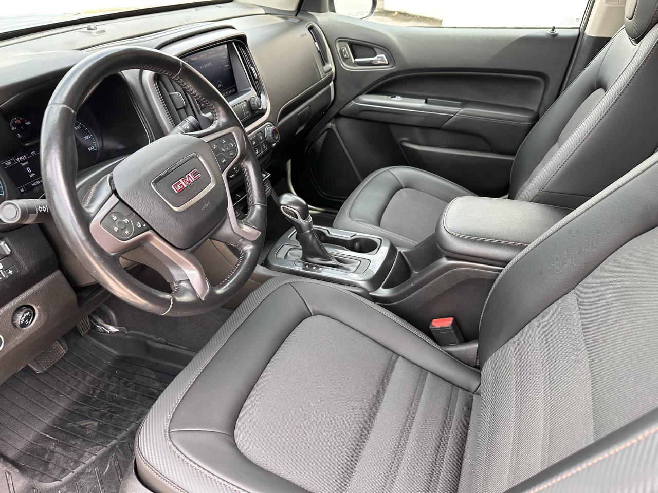 GMC Canyon 4WD Crew Cab 128" AT4 w/Cloth 2022