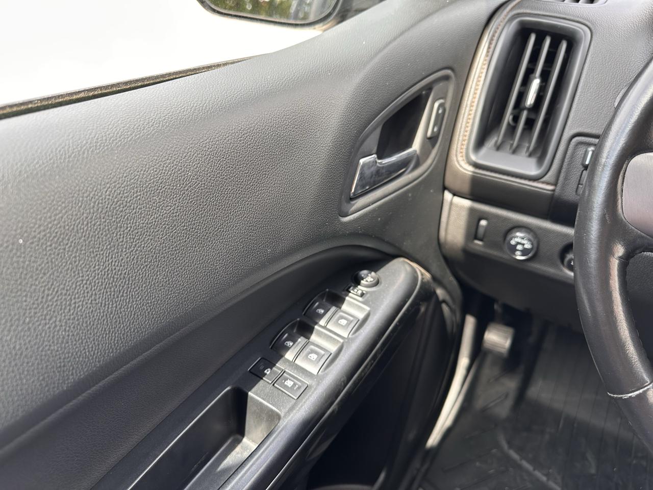 GMC Canyon 4WD Crew Cab 128" AT4 w/Cloth 2022
