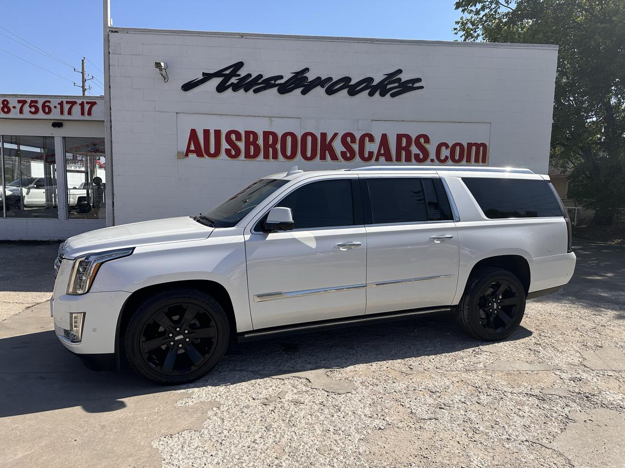 Cadillac Escalade ESV 4WD 4dr Platinum 2017