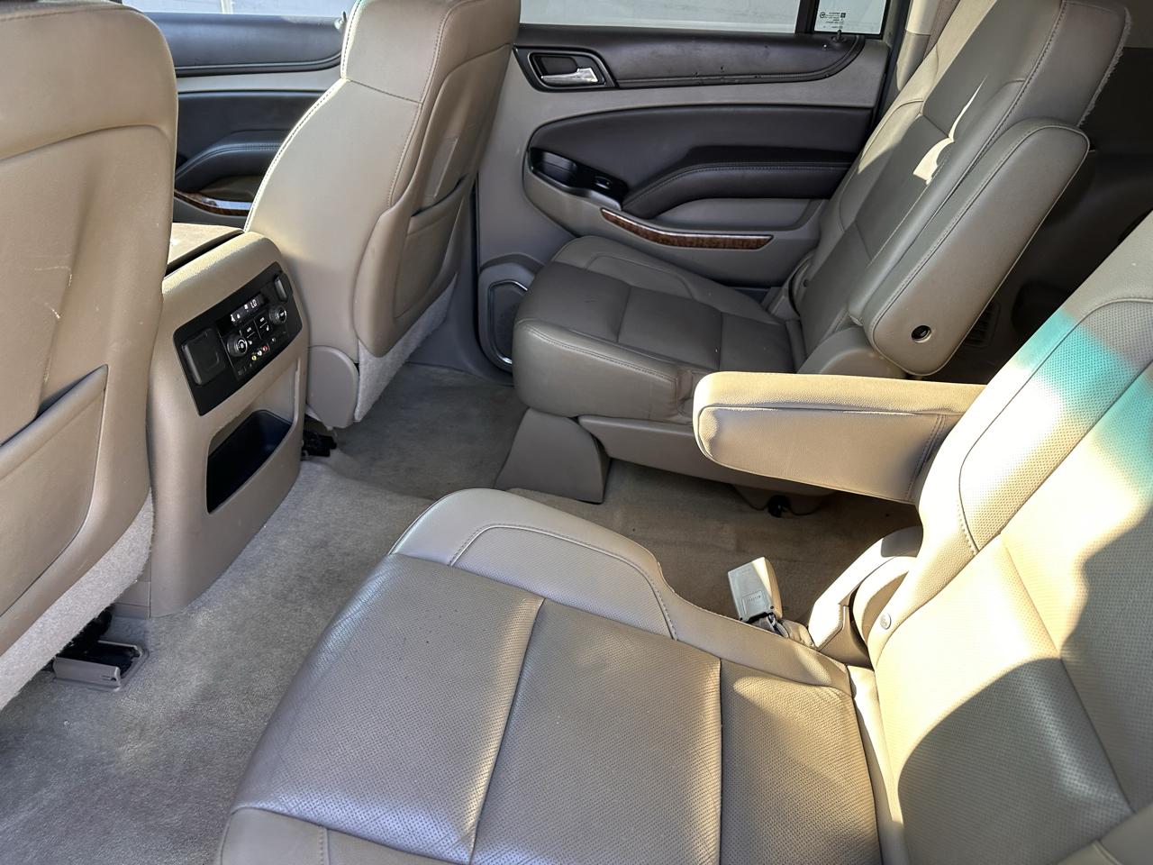 Chevrolet Suburban 2WD 4dr 1500 LTZ 2016