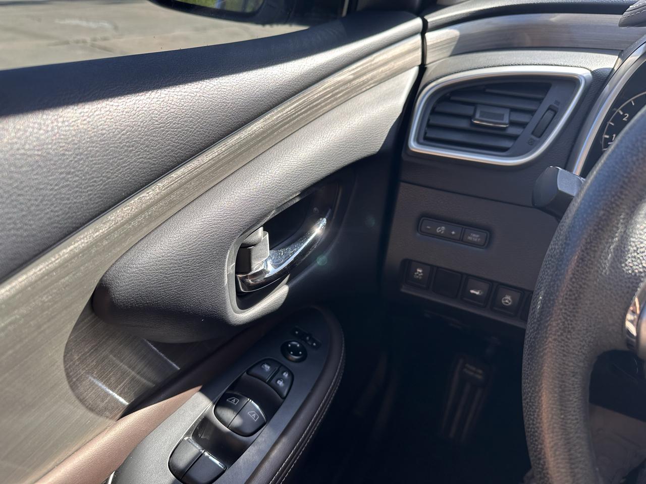 Nissan Murano AWD 4dr Platinum 2015